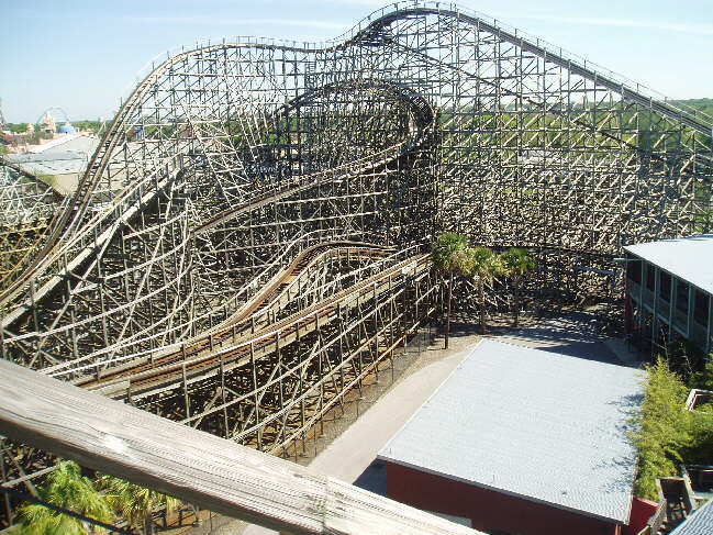 Goodbye, Gwazi! Busch Gardens to close dueling wooden roller coaster